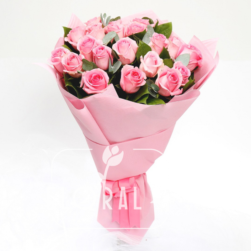 Букет розовых роз «Куколка»