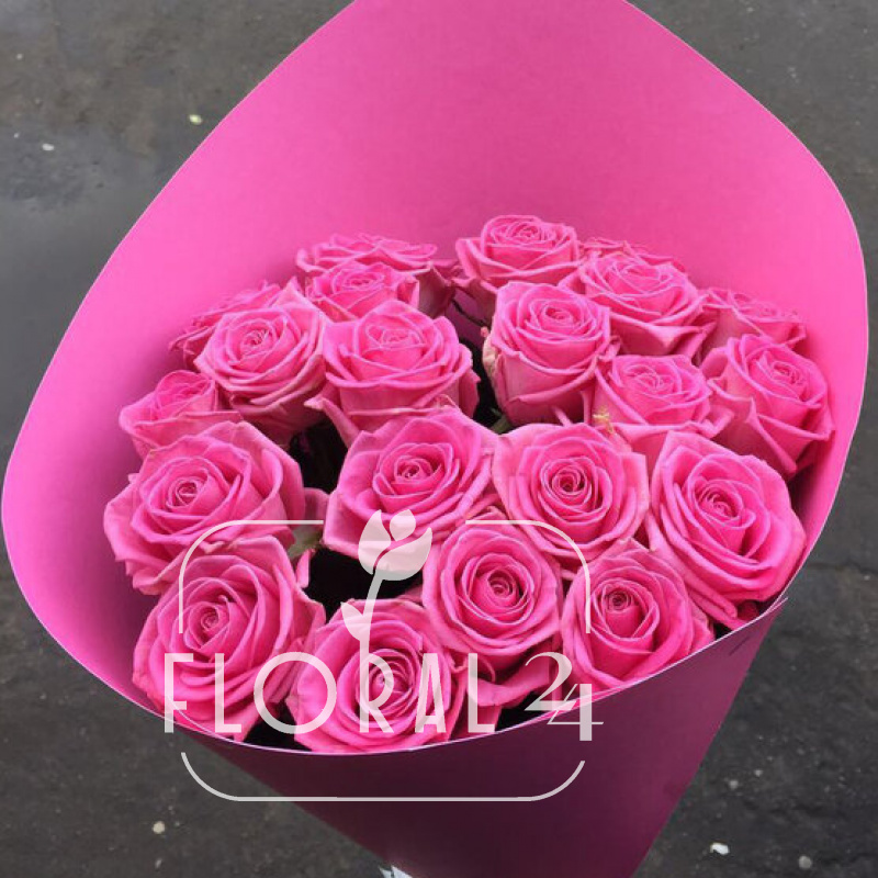 Букет розовых роз «Комплимент любимой»