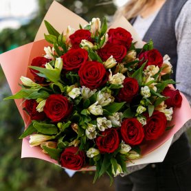 Повод для радости от интернет-магазина «Floral24» в Сочи
