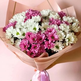 Среди цветов от интернет-магазина «Floral24» в Сочи